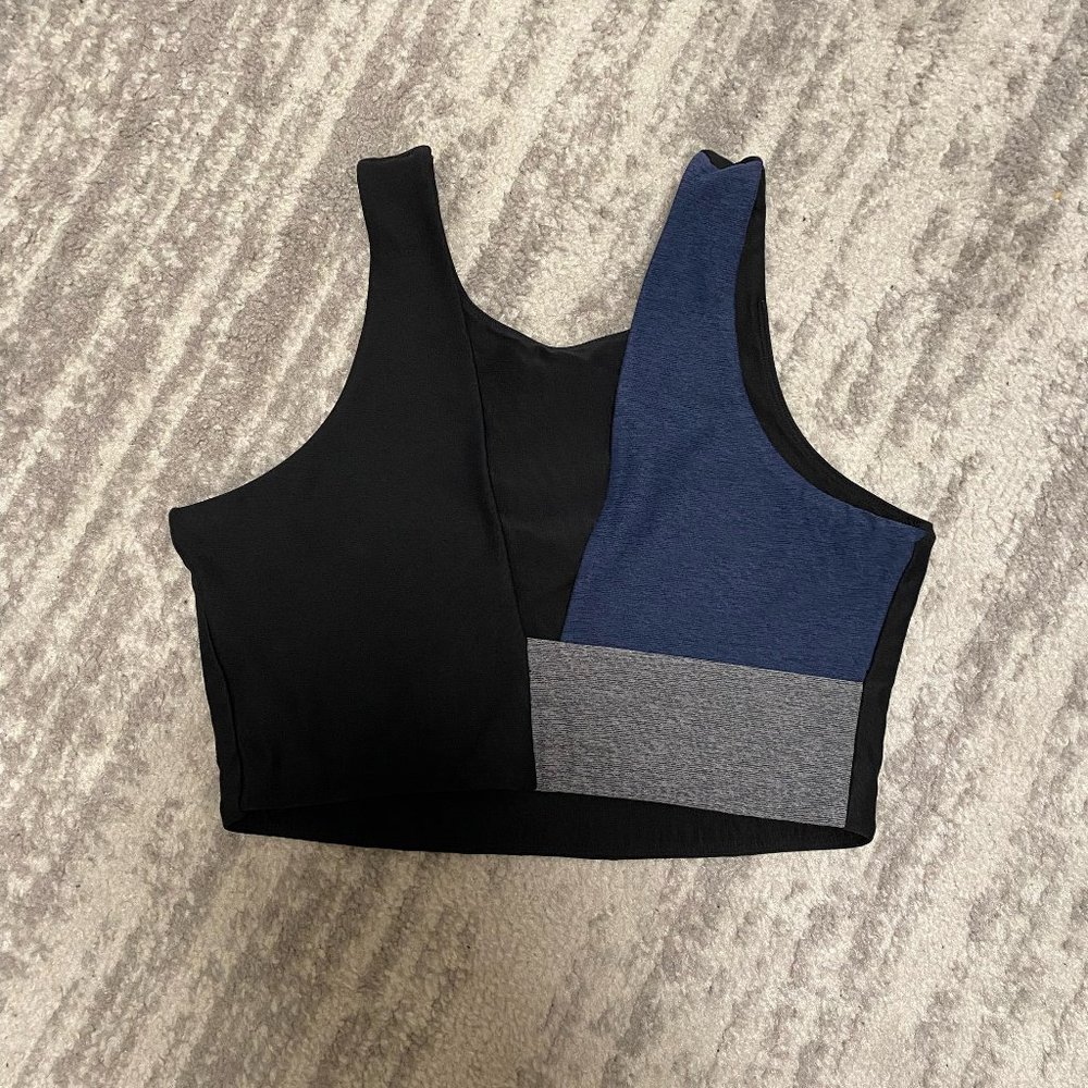 Outdoor Voices Venus Crop Top, Black/Navy/Graphite, Medium